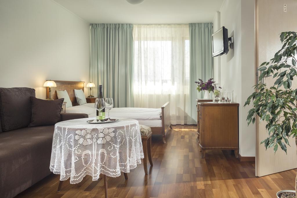 Vinarstvi & Vinarsky Dum Petratur Homestay